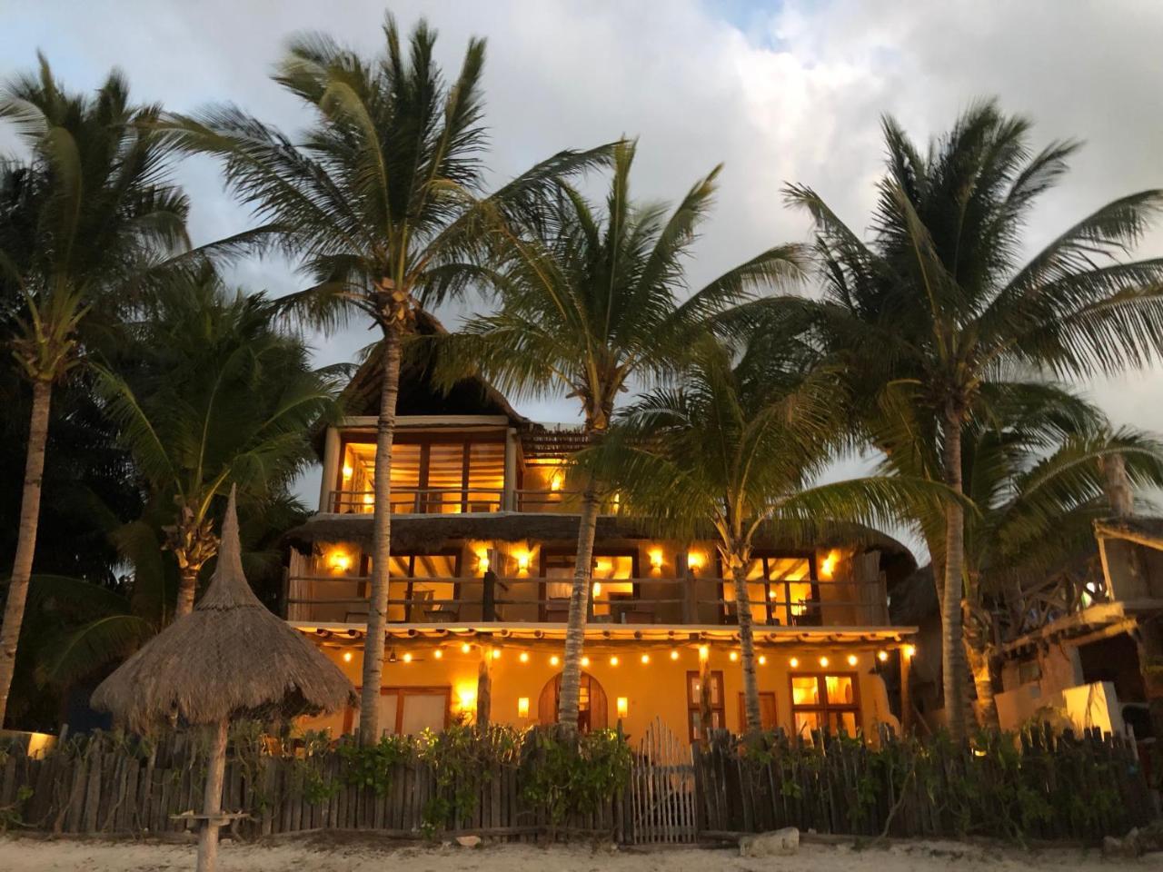 Casa Cat Ba Beachfront Boutique Hotel Isla Holbox Exteriör bild